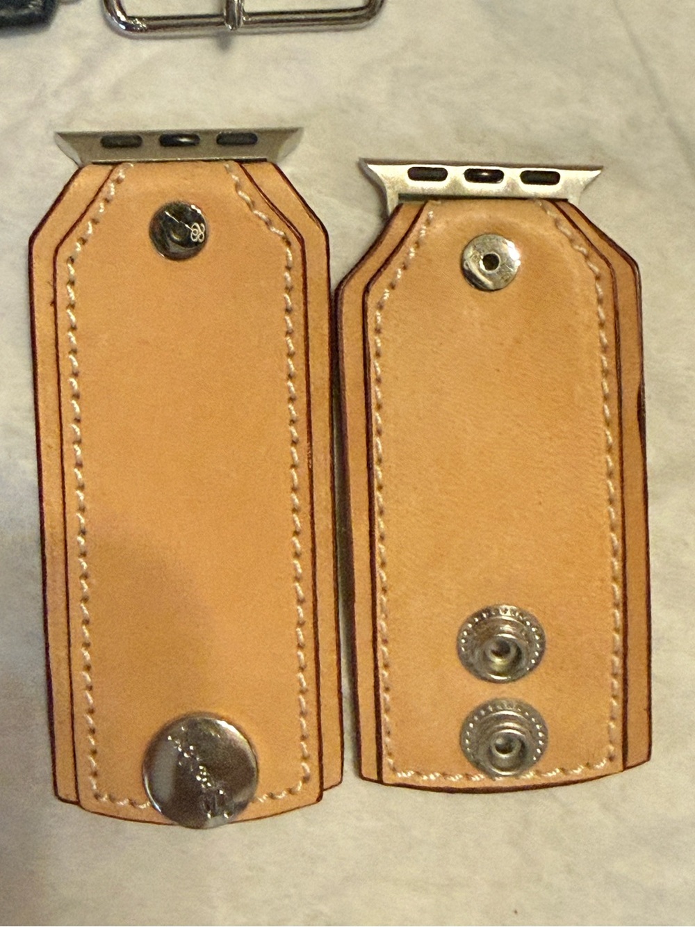 Spark*l bands Size XS/S (6.25” and 6.75”) Vachetta Bow band. 42-49mm hardware